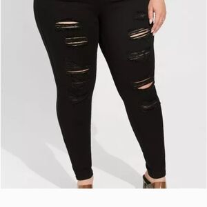 Torrid Black Distressed Bombshell Skinny Pants (14R)